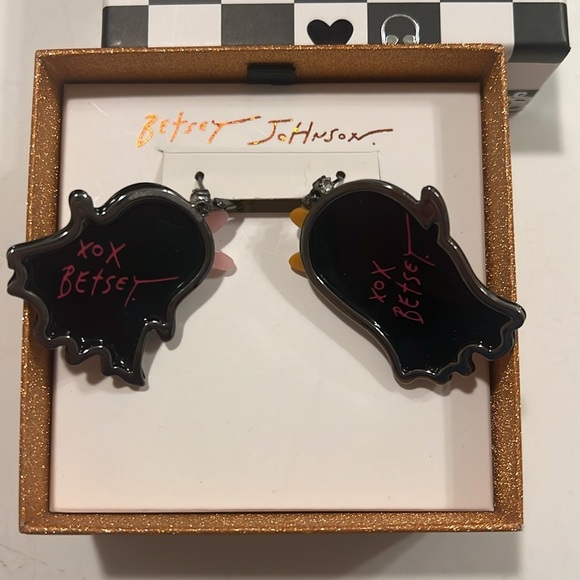 BETSEY JOHNSON PUNK N SPICE GHOST DROP EARRINGS BETSEY JOHNSON FALL 2022 NWT - Picture 2 of 6